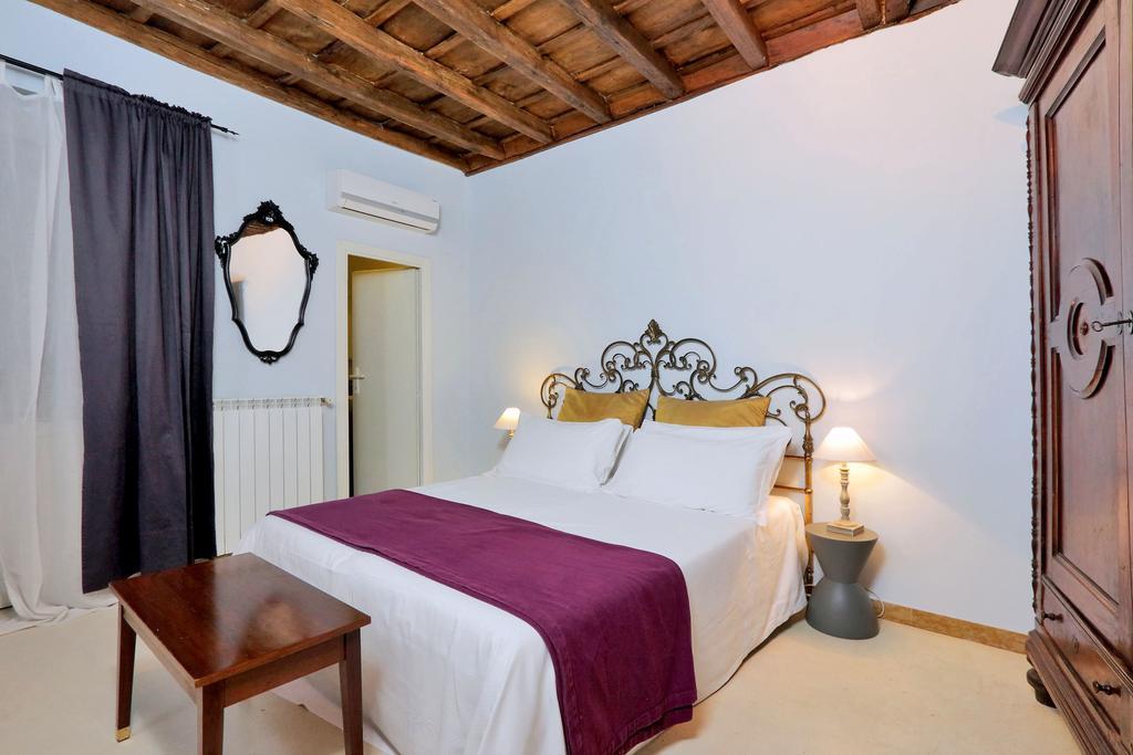 Sangallo Rooms - Residenze Romanae Екстер'єр фото