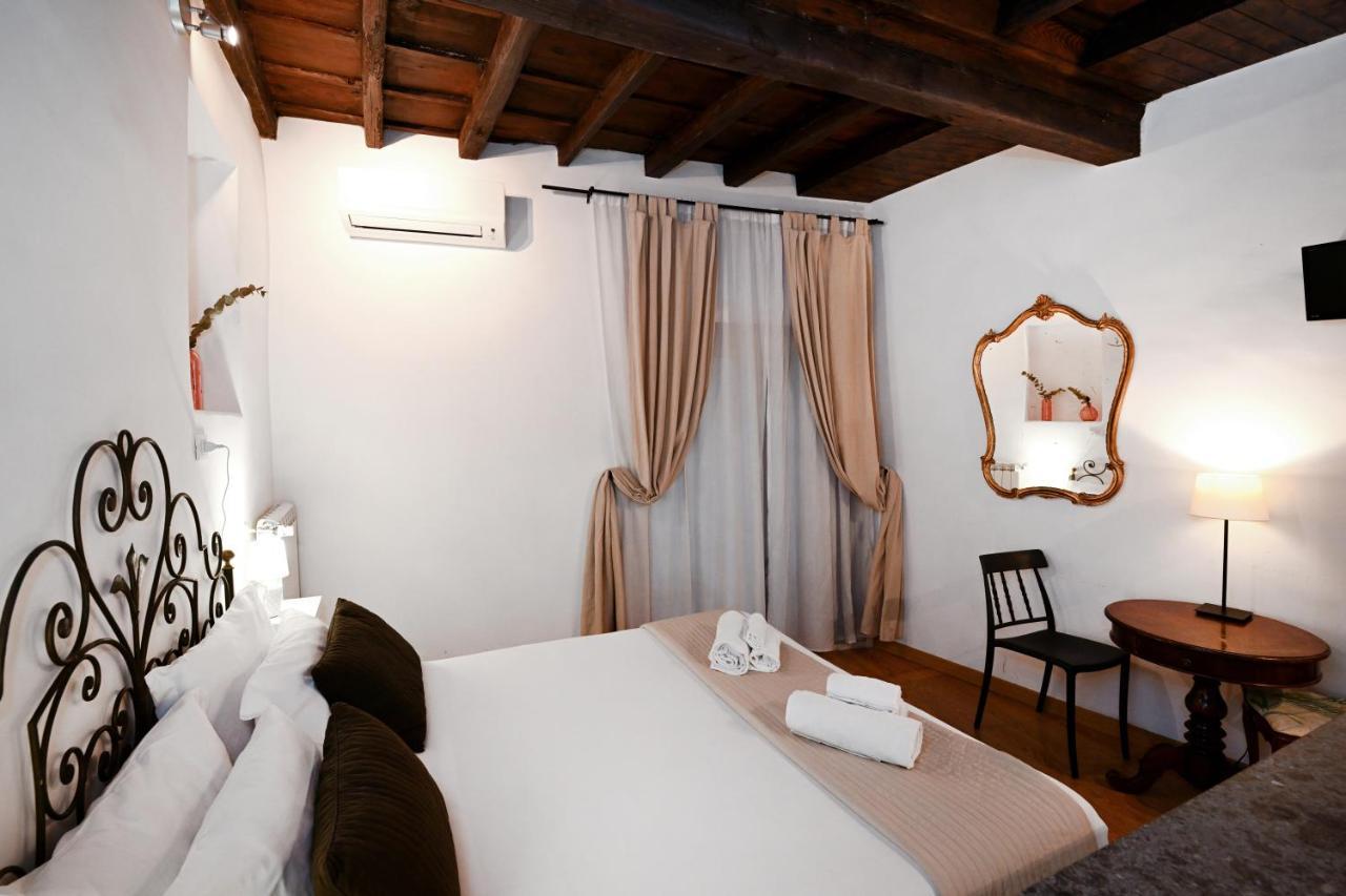 Sangallo Rooms - Residenze Romanae Екстер'єр фото