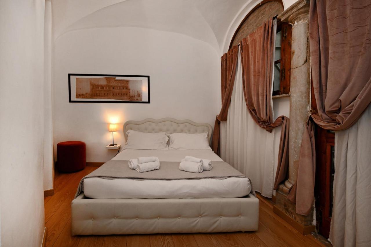 Sangallo Rooms - Residenze Romanae Екстер'єр фото