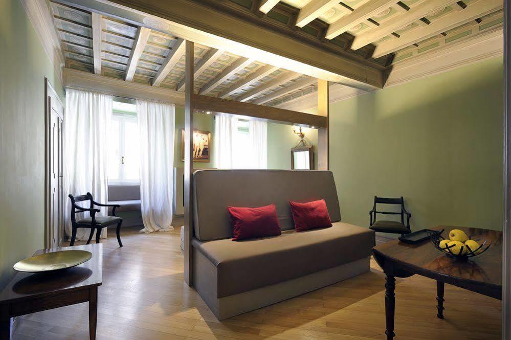 Sangallo Rooms - Residenze Romanae Екстер'єр фото